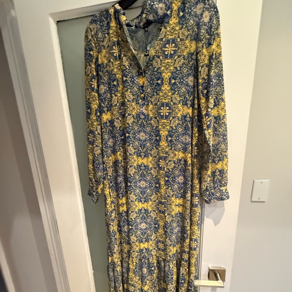 For love & lemons chic maxi dress!!!
